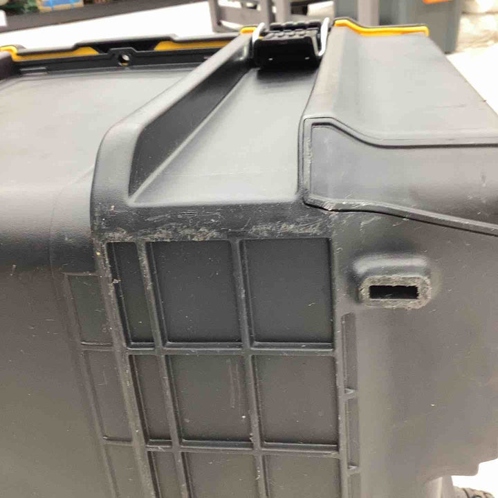 ◇デウォルト(DEWALT) タフシステム2.0 収納ボックス XLサイズ ツールボックス DS450 DWST83295-1【越谷店】