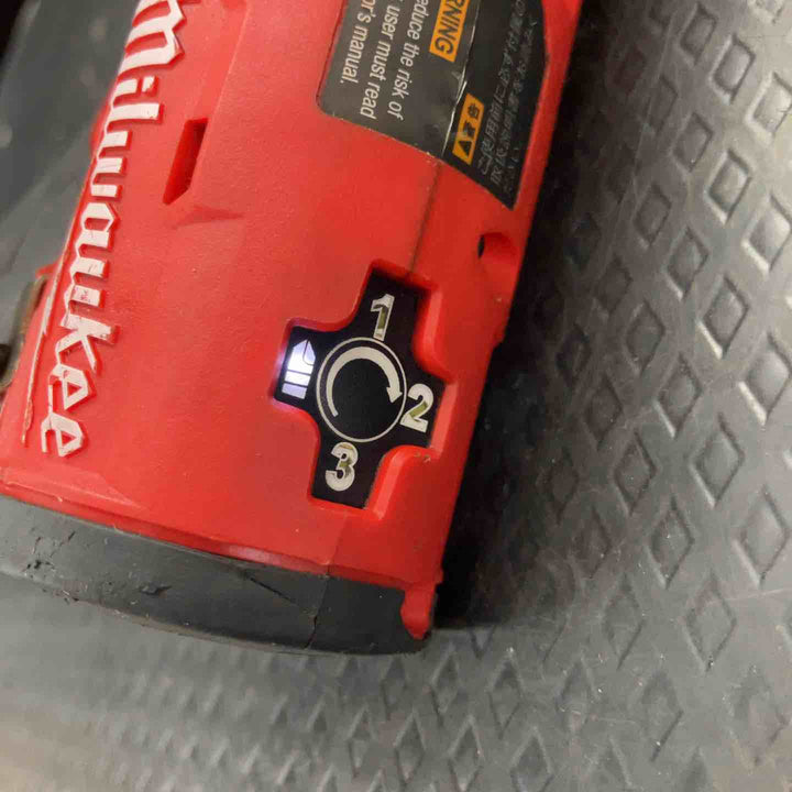 ◇ミルウォーキー(milwaukee)  M12 FUEL サイレントインパクトドライバー M12 FQID-0 JP 12V3.0Ahバッテリー付き【鴻巣店】