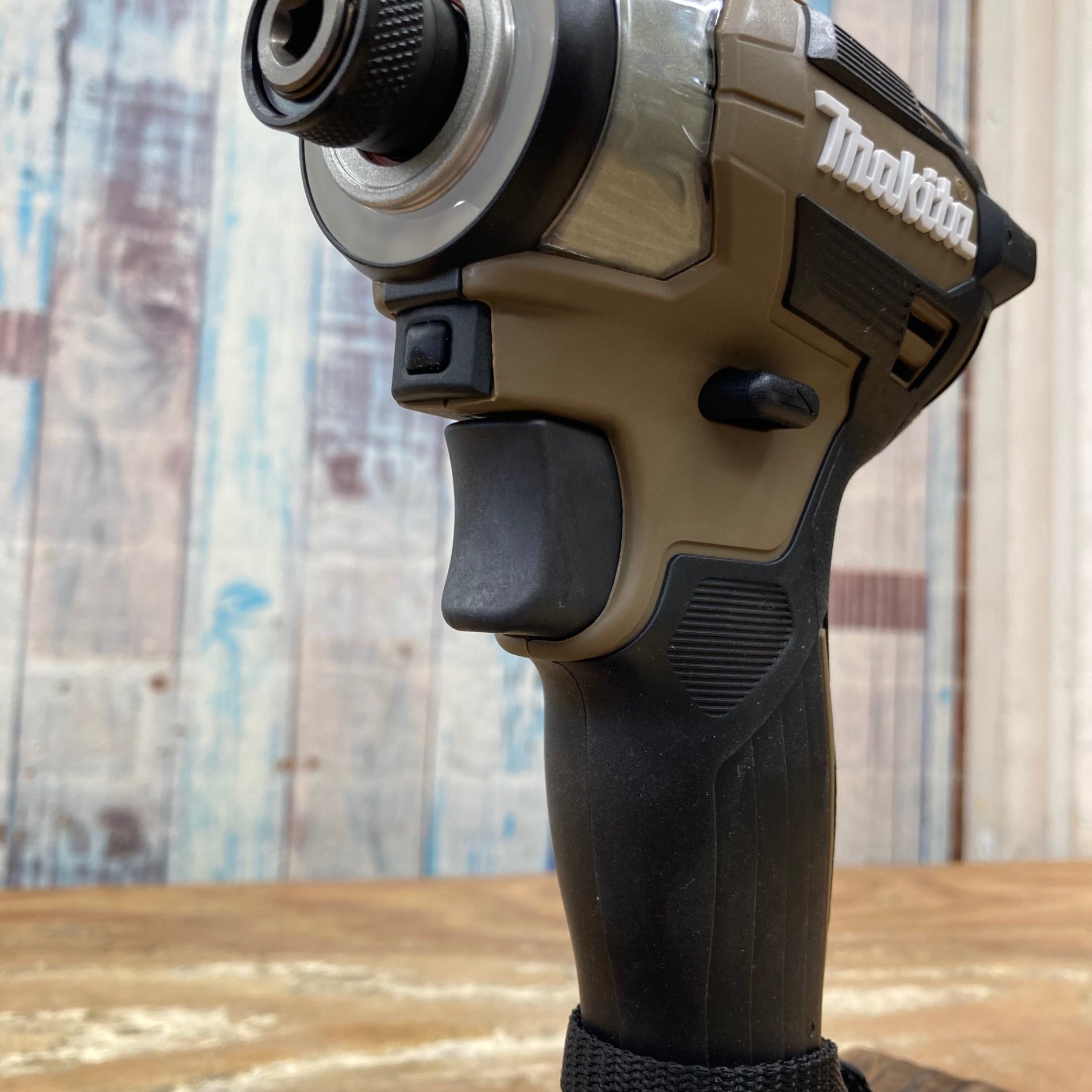 未使用品】マキタ/makita 18Vインパクトドライバー TD173DZ 限定色 未使用品】マキタ/makita 18Vインパクトドライバー TD173DZ 限定色