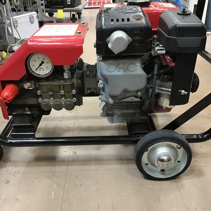 【店頭受取り限定】〇makita マキタ エンジン高圧洗浄機 EHW152【草加店】