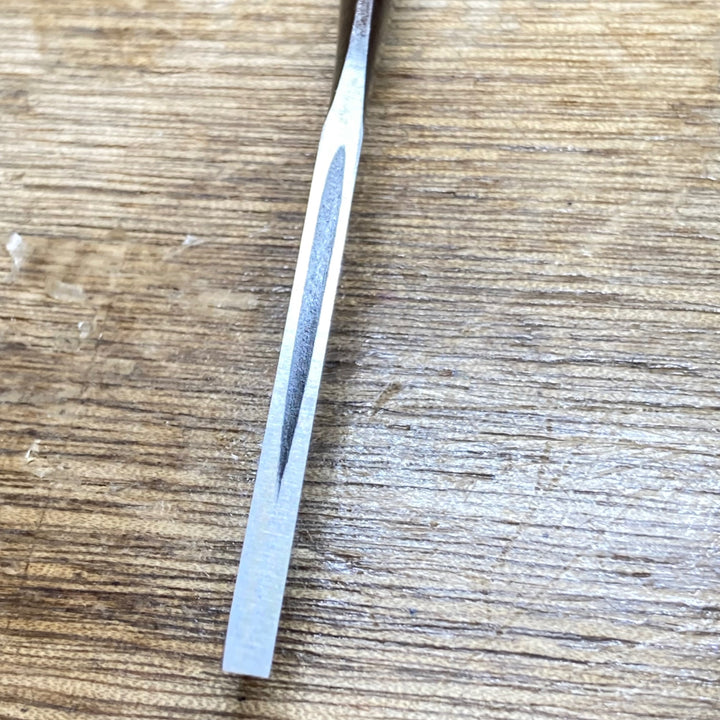 【中古品】　「東一正芳」銘 鑿 刃幅約3mm のみ 和工具 大工道具【柏店】