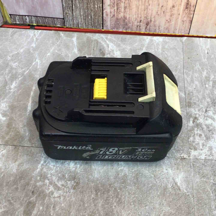 ★マキタ(makita) コードレスインパクトドライバー TD138DRFXW【八潮店】