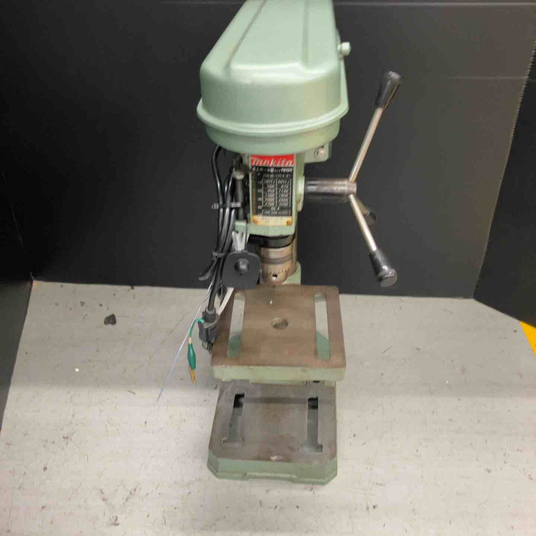 ◇マキタ(makita) 卓上ボール盤 TB130【戸田店】