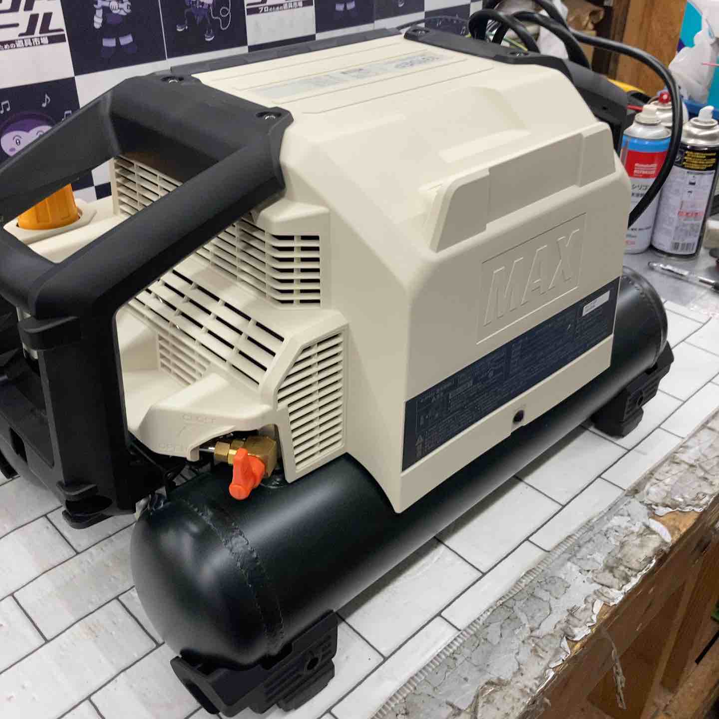 未使用品】マックス(MAX) 常圧専用エアコンプレッサー AK-L1310EP
