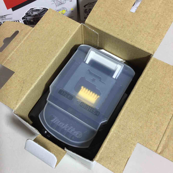 マキタ(makita) リチウムイオンバッテリー 18V/6.0Ah BL1860B 6個セット【戸田店】