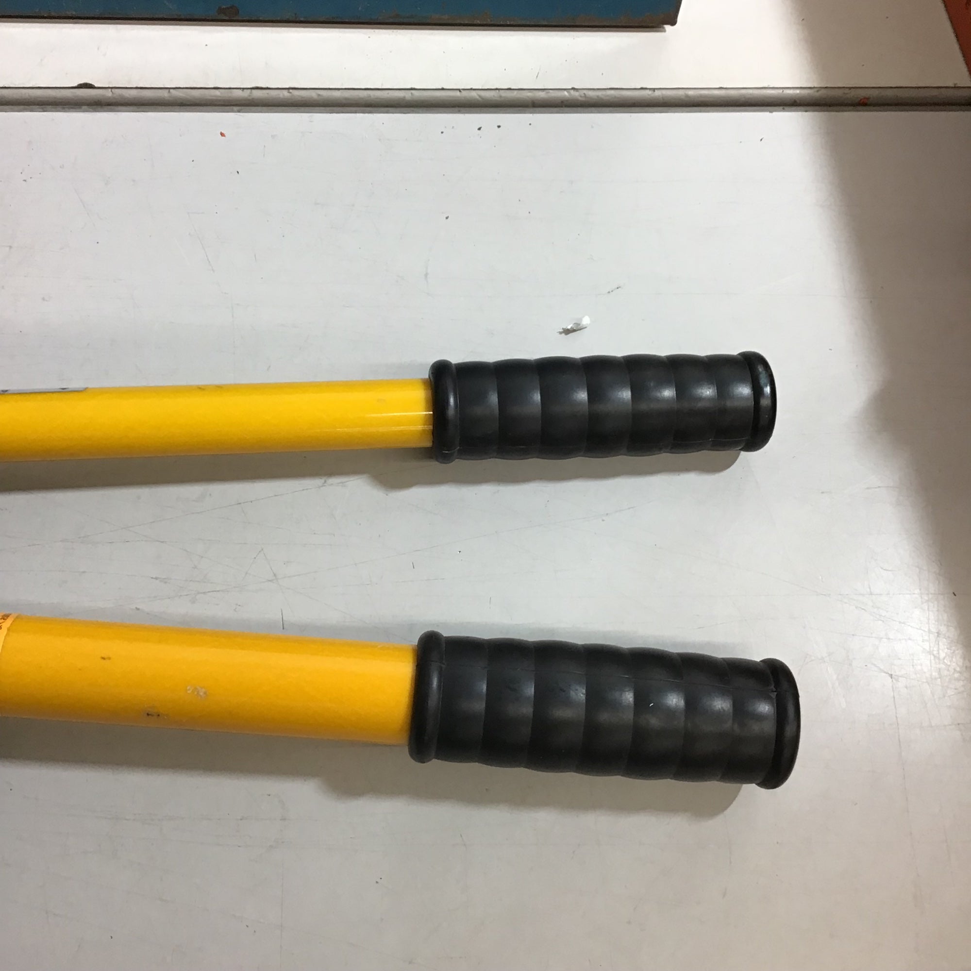 中古品】〇泉精器 IZUMI T型手動油圧式圧縮工具 EP-365 【戸田店