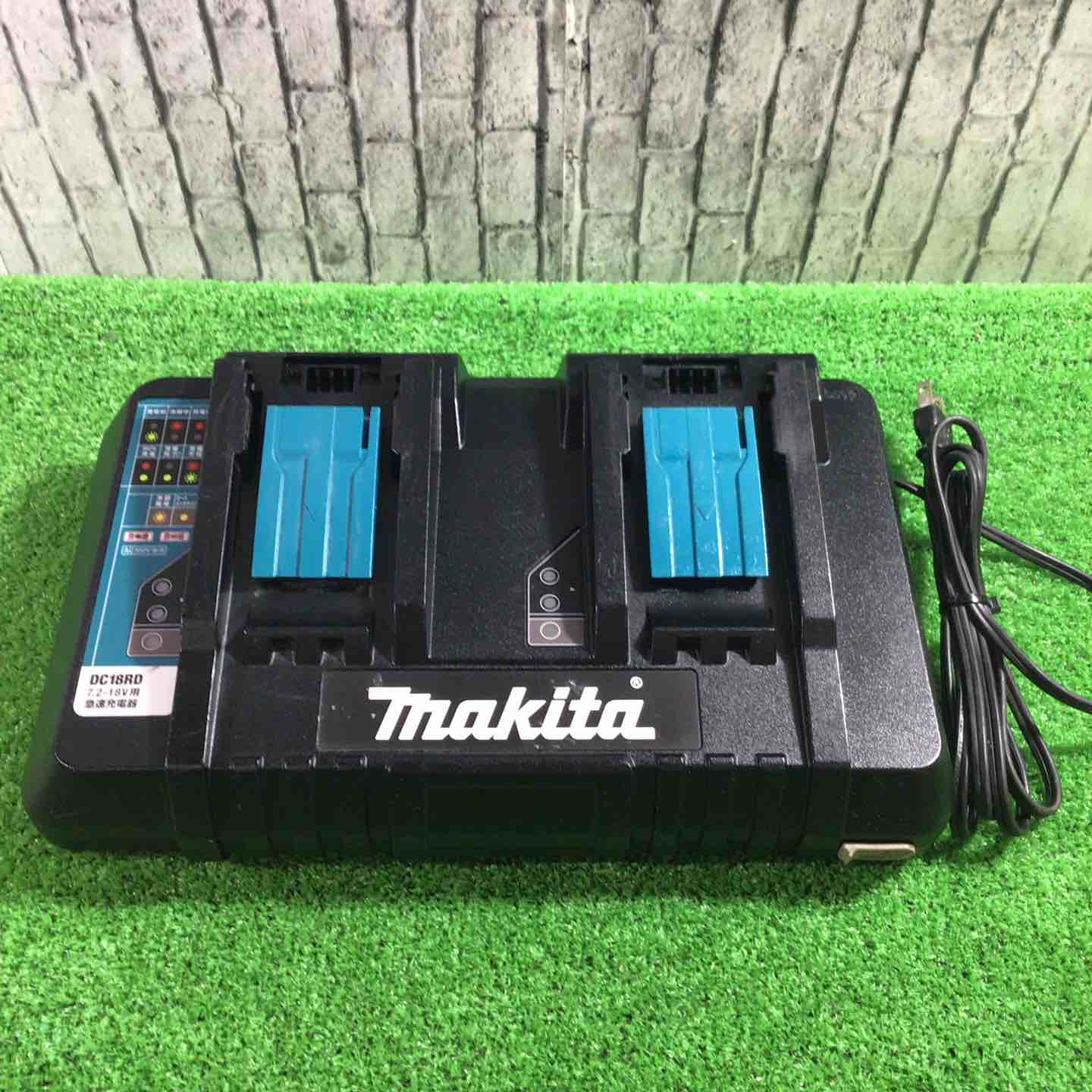 A) マキタ 充電器 DC18RD 2口急速充電器 対応 互換 7.2V~18V 7A MAKITA