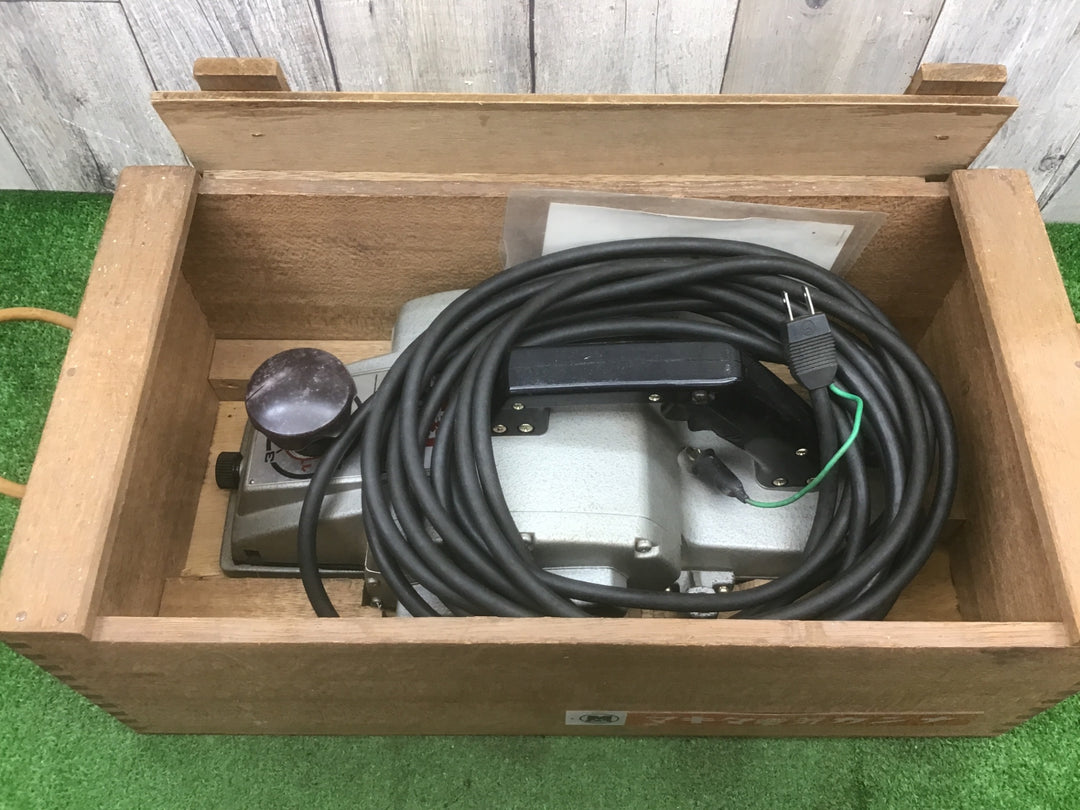 ◇マキタ(makita) 電気カンナ 1805N【富山店】●Y7