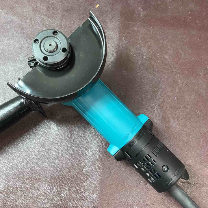 【中古美品】 マキタ(makita) 125mm ディスクグラインダ 9535B 【東大和店】