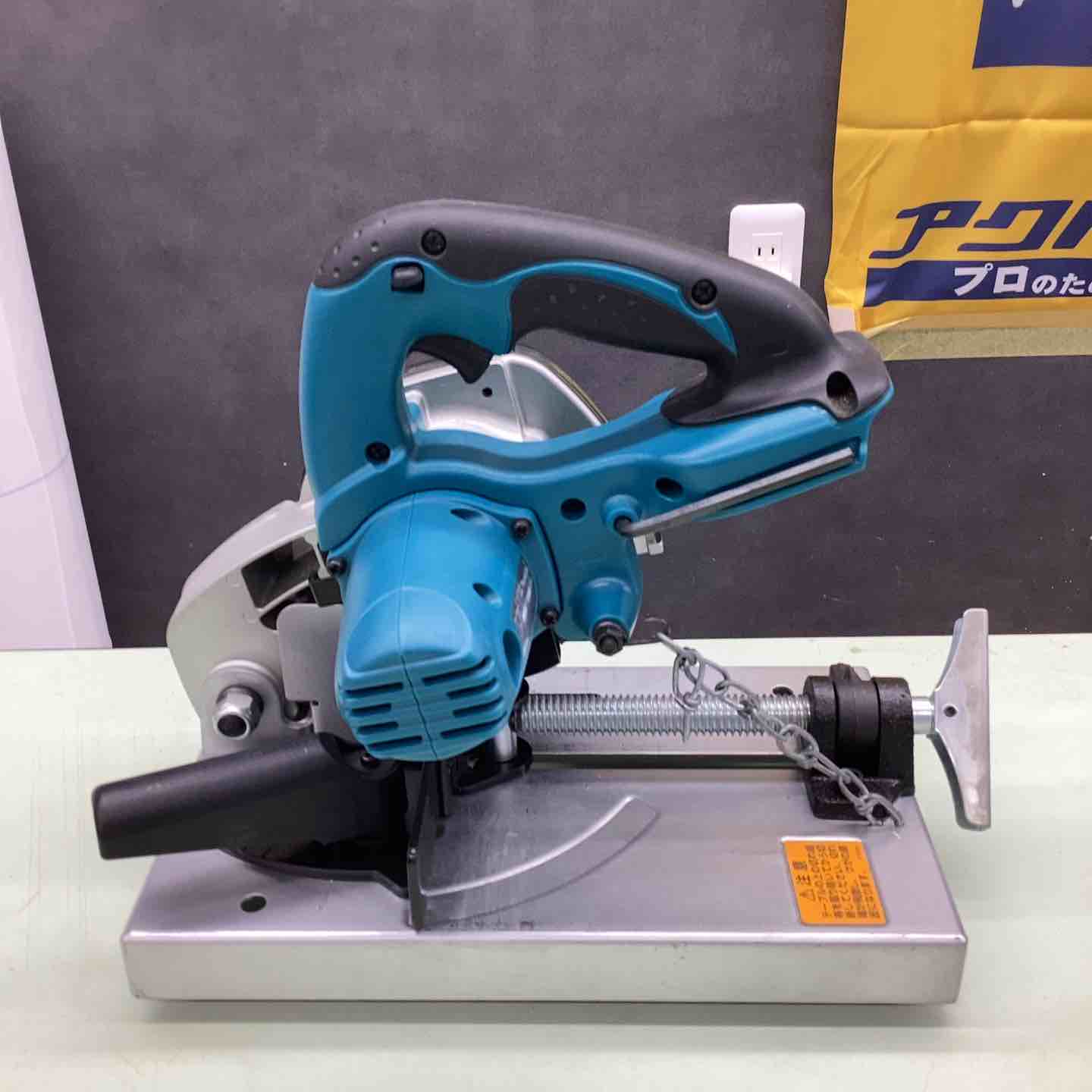 makita マキタ 9803 チップソー切断機 中古品 【ハンズクラフト宜野湾店】 makita マキタ 14.4V対応 125mm 充電式チップソー切断機 本体のみ