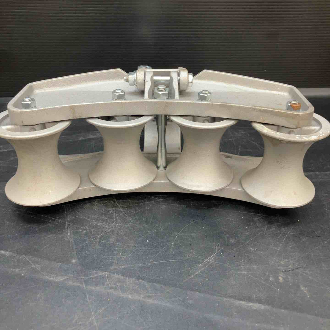 ◇育良精機(イクラ/IKURA) 四連金車 IS-4W 4連金車【川越店】