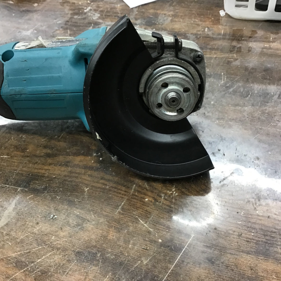 ☆マキタ(makita) 100mmコードレスディスクグラインダー GA404DZ【戸田店】