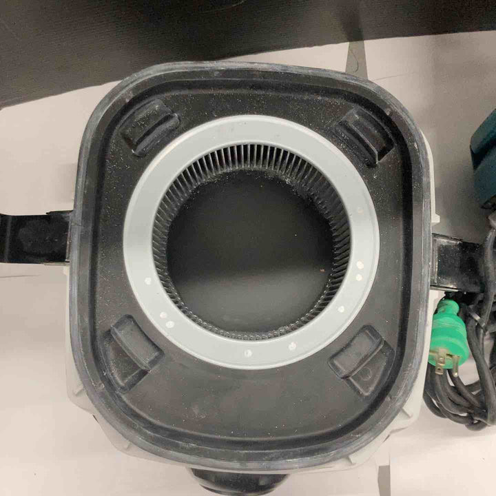 makita、型番(推定484)・シリ不明、本体＋ホース＋専用ポリ袋付き、連動〇、ホース一部破れ有(軽微)【戸田店】