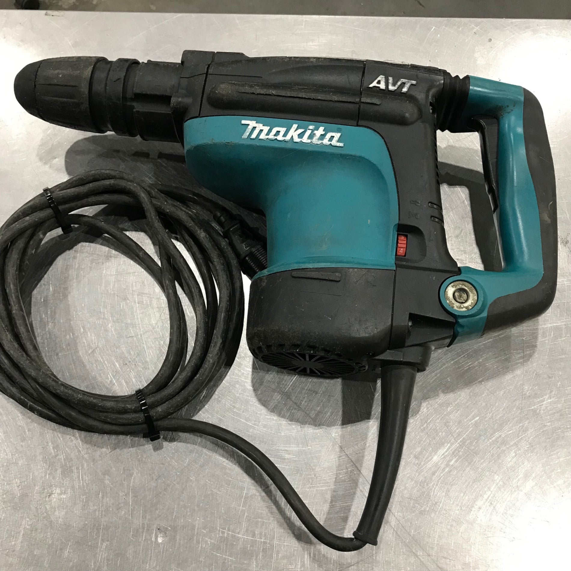 ★マキタ(makita) ハンマドリル HR4011C【川口店】