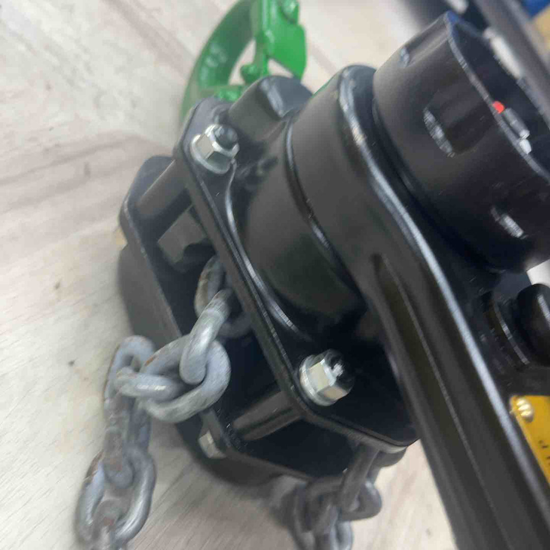 pa-man チェンプラー チェーンブロック1.6t 荷締機 AZ-160【越谷店】
