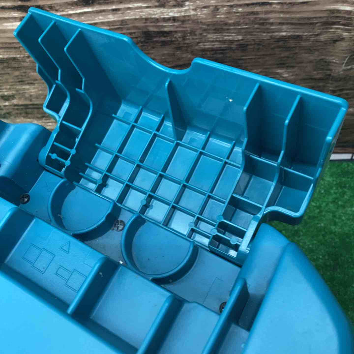 マキタ(makita) 集じん機 乾式 484(P) 本体のみ 動作確認済み【川越店】