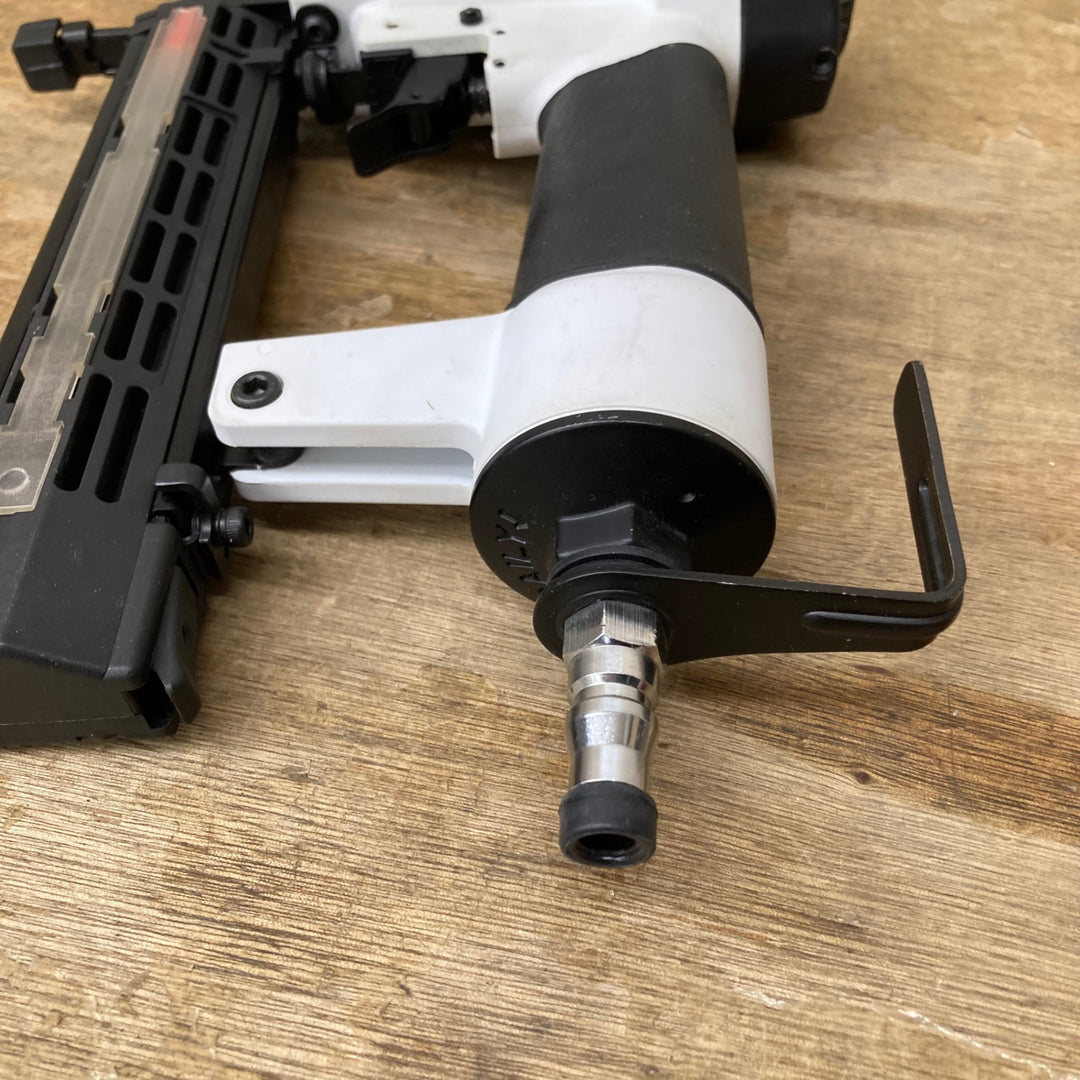 【中古美品】〇SK11 エア仕上釘打機 釘足長 12~35mm F35L SA-F35L-X1【柏店】