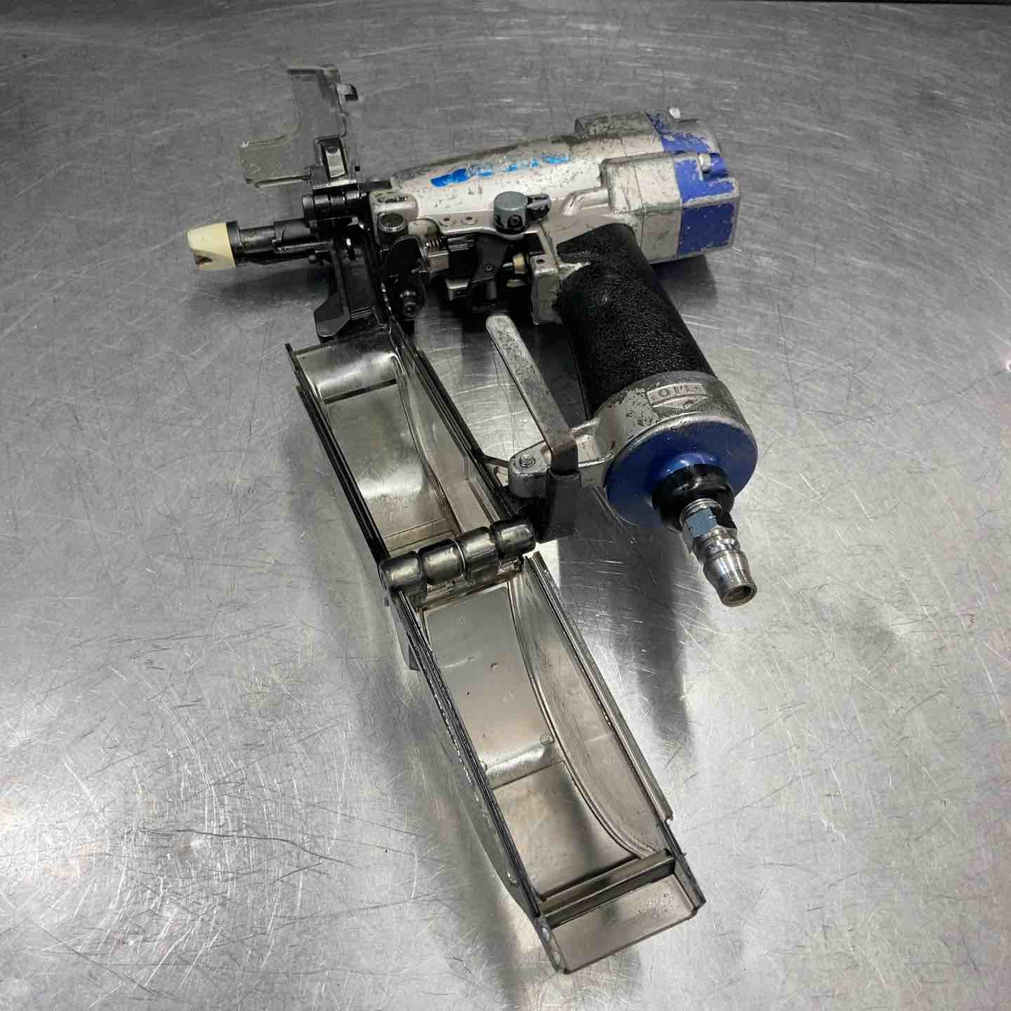 マキタ 32mmポケットエア釘打 内装ボード用 AN303P 新品 ☆中古品☆makita