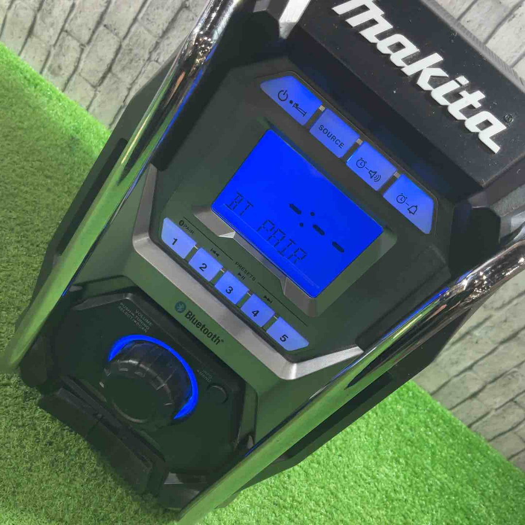 ◇マキタ(makita) 充電式ラジオ MR002GZB 動作確認済【川口店】