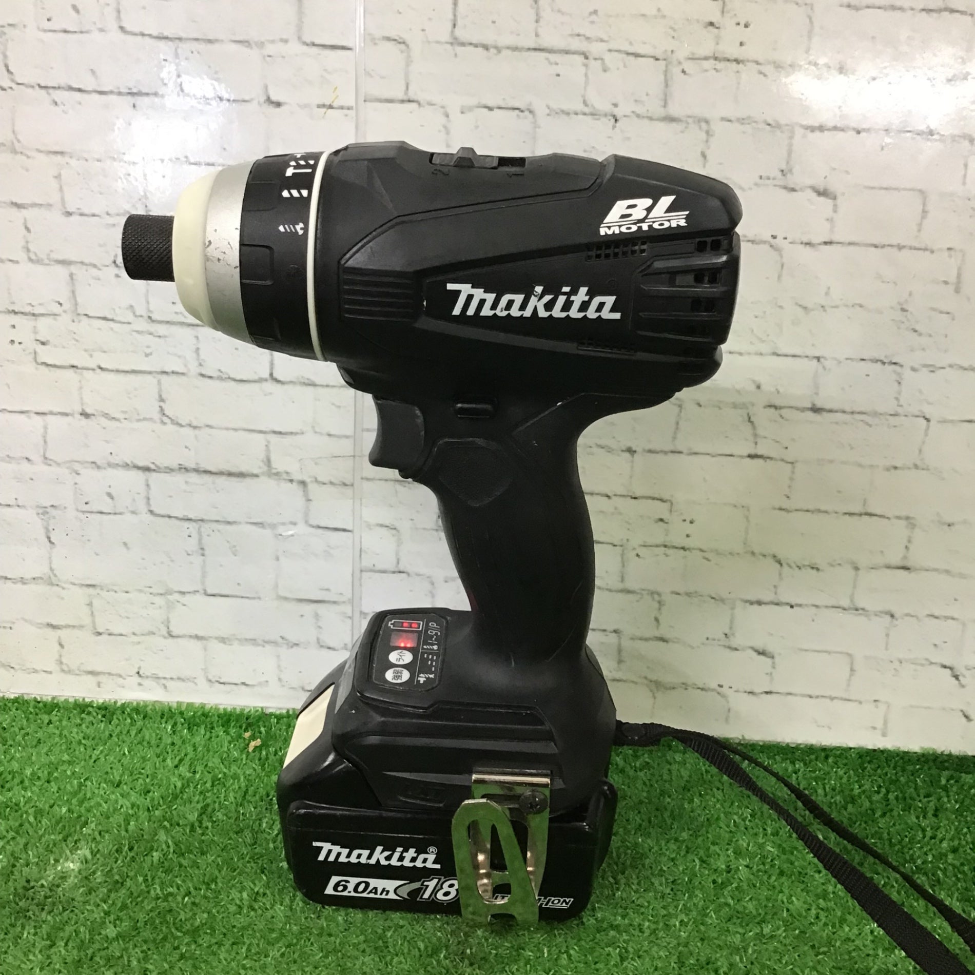 ☆マキタ(makita) コードレス4モードインパクトドライバー TP141DRGXB