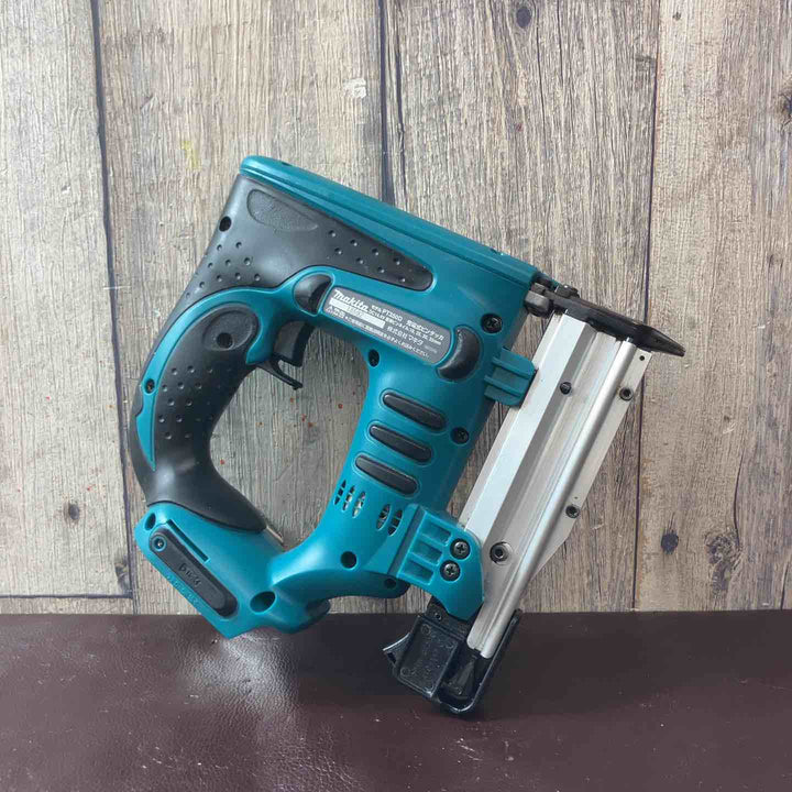 【中古品】 マキタ(makita) 充電式ピンタッカ  14.4V 35mm PT350DRF 【東大和店】
