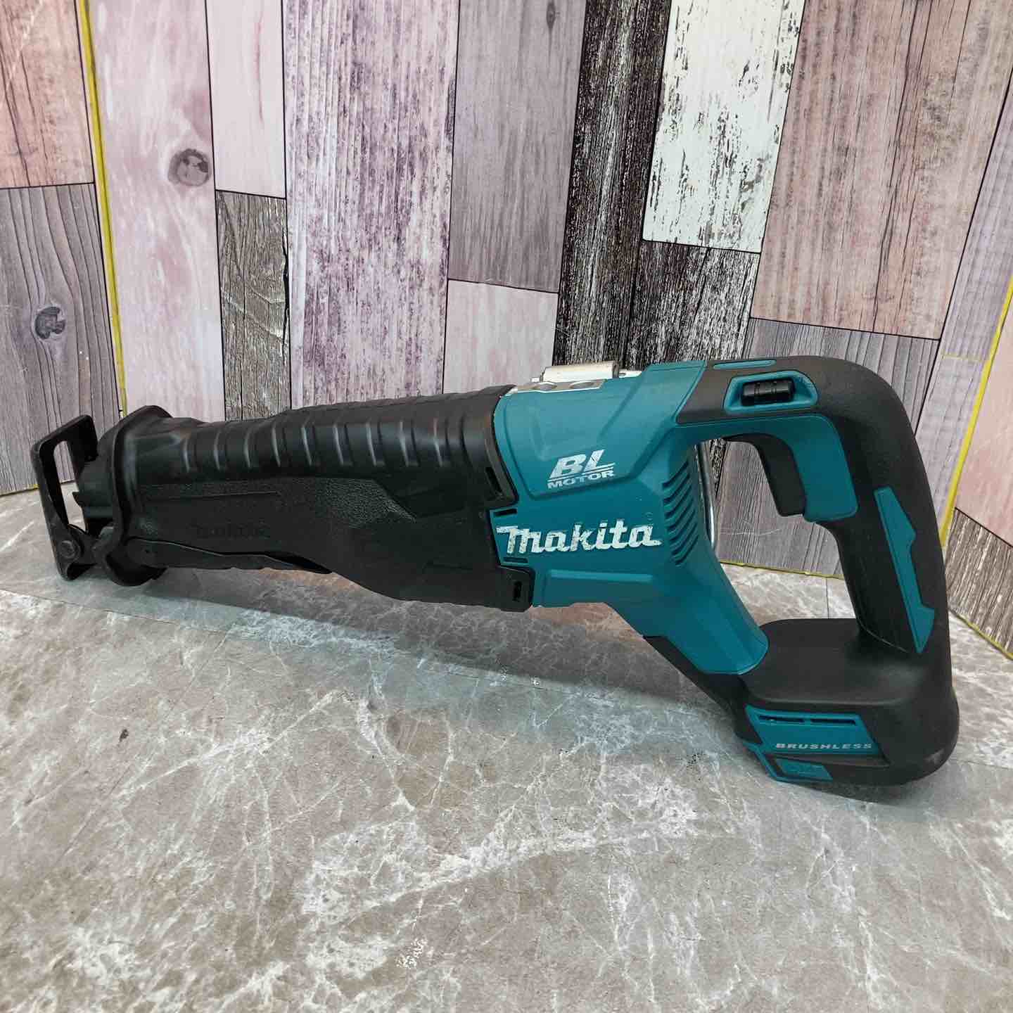 マキタ インパクト レンチ 6904VH makita (マキタ) 100V 12.7mm 4型インパクトレンチ ケース付
