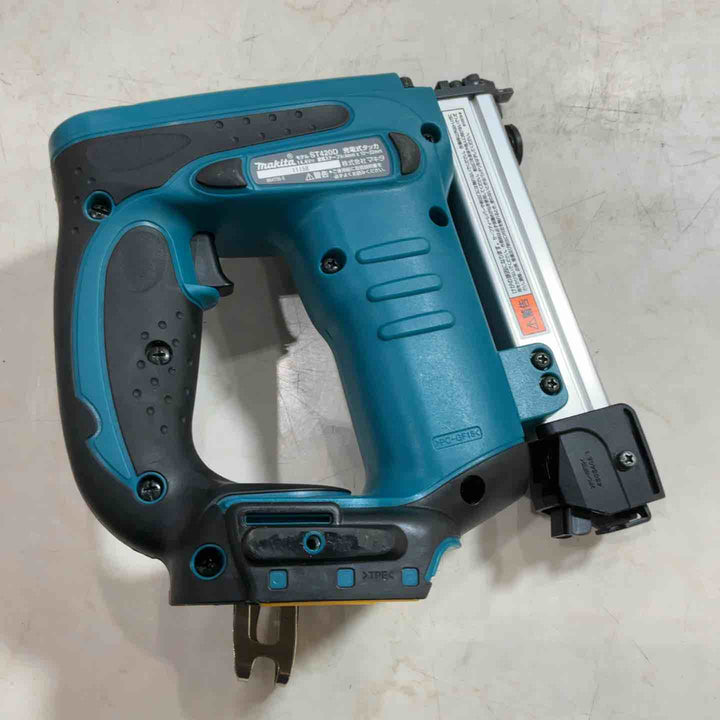 ☆マキタ(makita) コードレスタッカ ST420DZK 14.4V 動作確認済み【川口店】