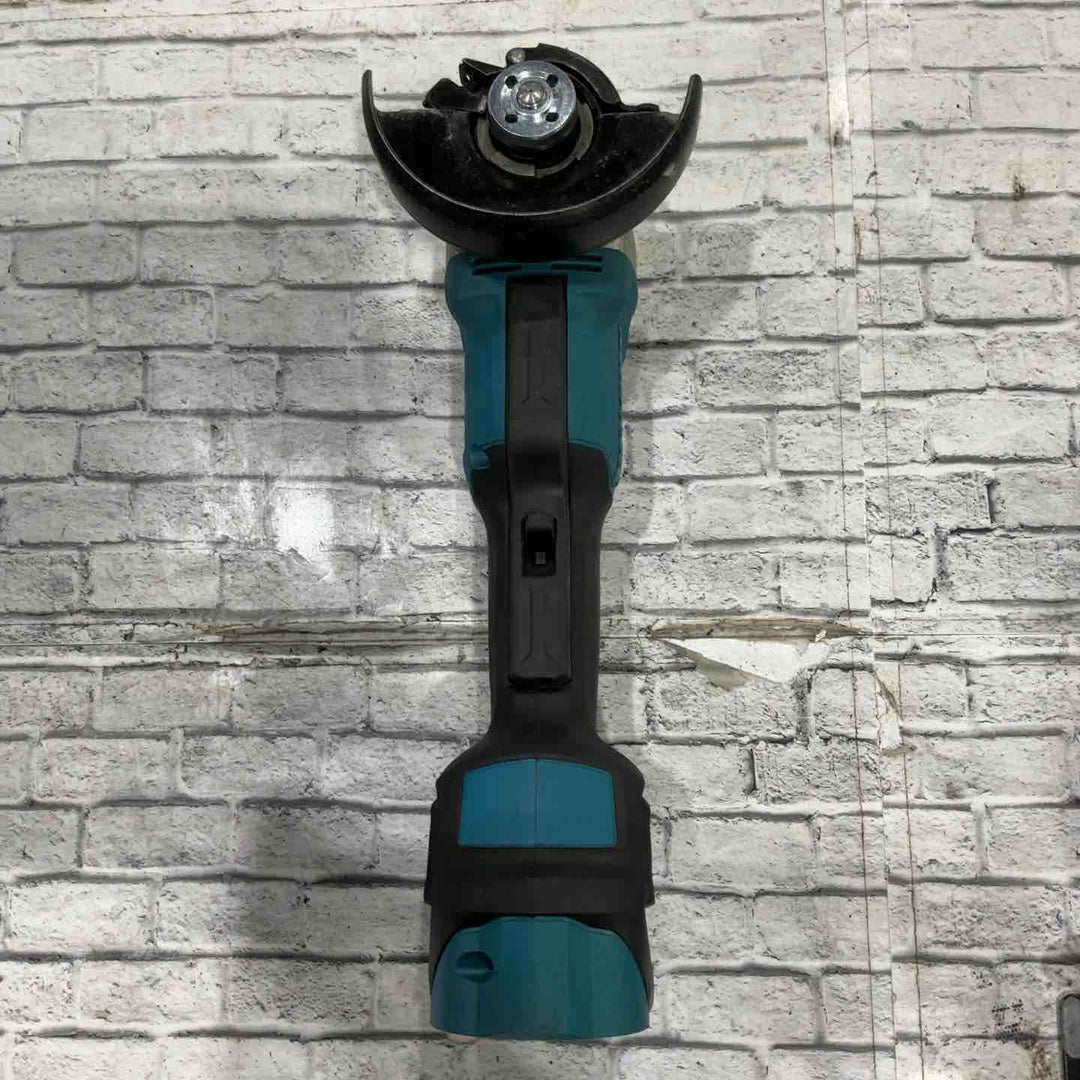 ★マキタ(makita) 100mmコードレスディスクグラインダ GA418DRGX【川口店】