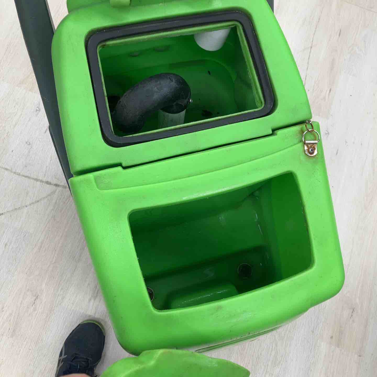 店頭受取り限定】蔵王産業 業務用 カーペットリンスクリーナー