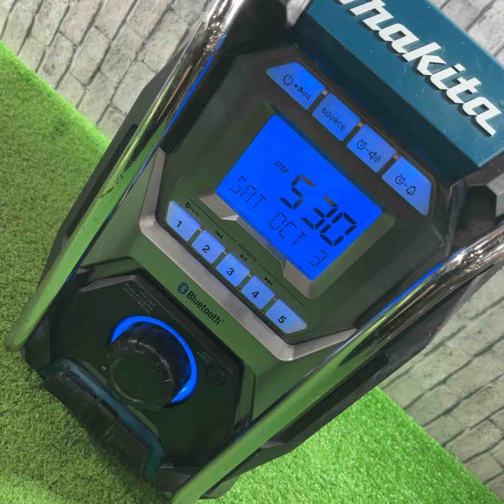 ◇マキタ(makita) 充電式ラジオ  MR002GZ 動作確認済【川口店】