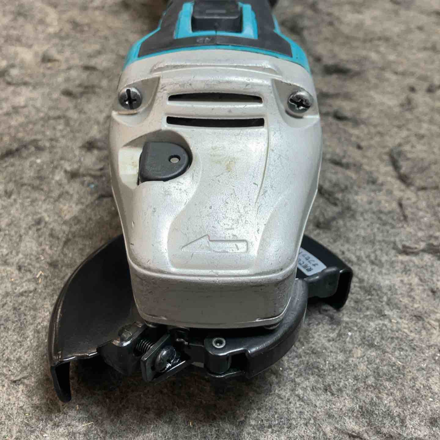 マキタ(makita) 100mmコードレスディスクグラインダ GA404DZN(6.0Ah