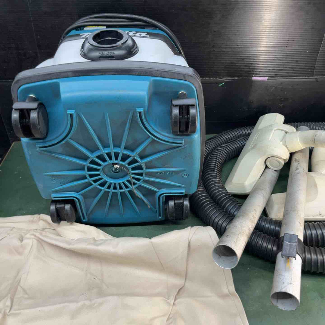 ★マキタ(makita) 集じん機 乾湿両用 483(P)集塵袋、ホース付属【戸田店】