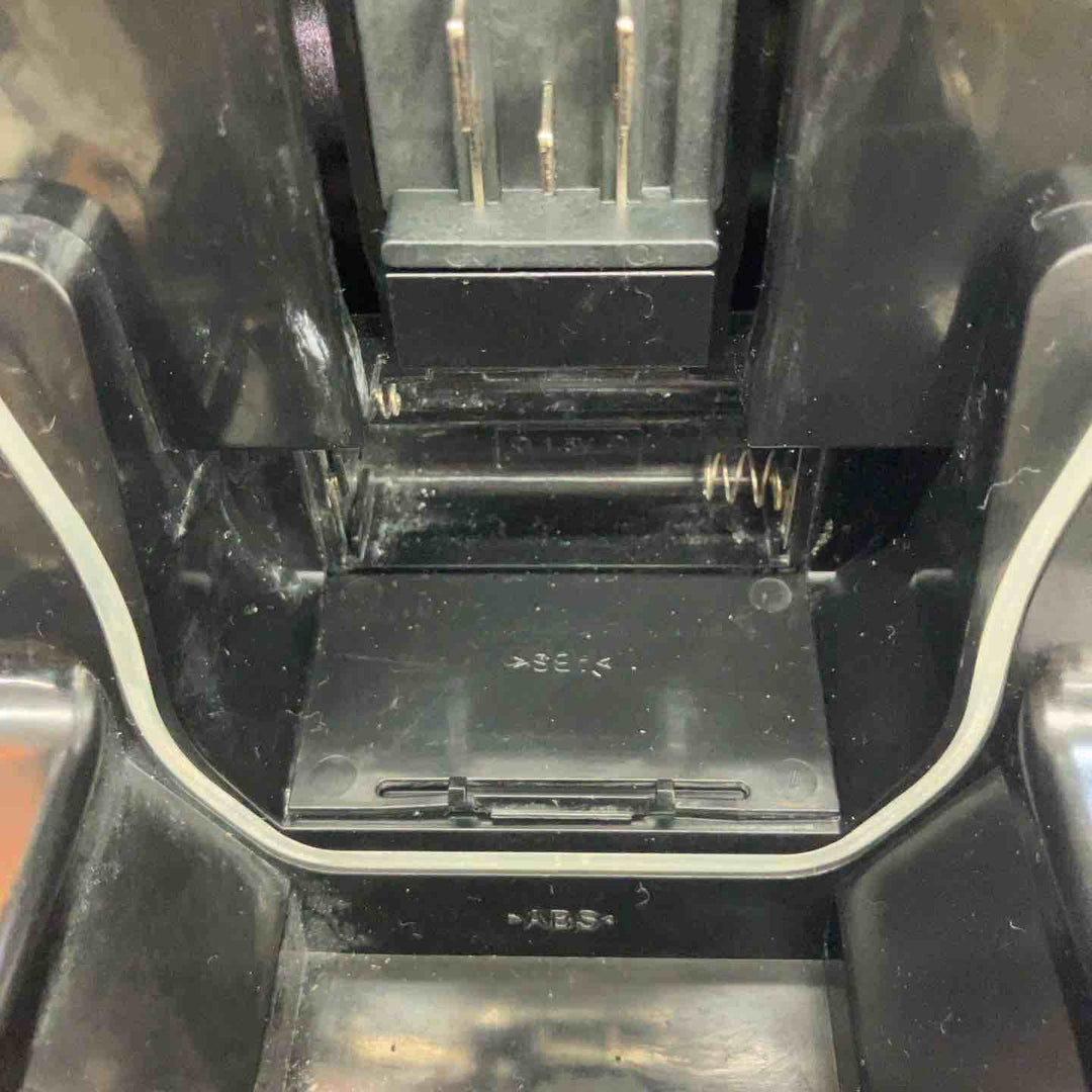 ★マキタ(makita) コードレスラジオ MR108B【八潮店】