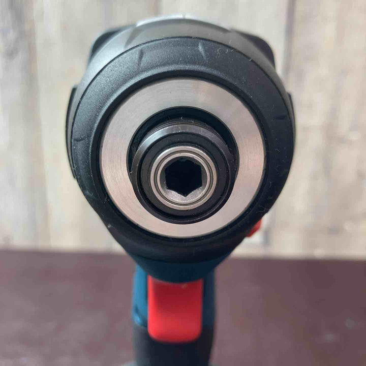【中古美品】 ボッシュ(BOSCH) コードレスインパクトドライバー GDR18V-200C 【東大和店】
