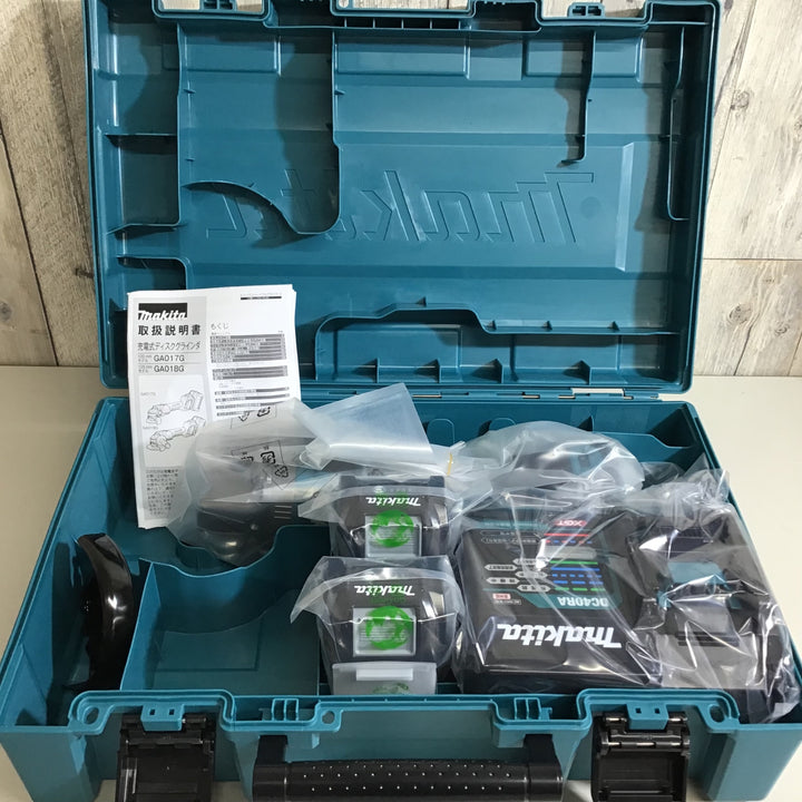 【未使用品】 マキタ(makita) 100mmコードレスディスクグラインダ GA017GRMX★送料無料★ 【戸田店】