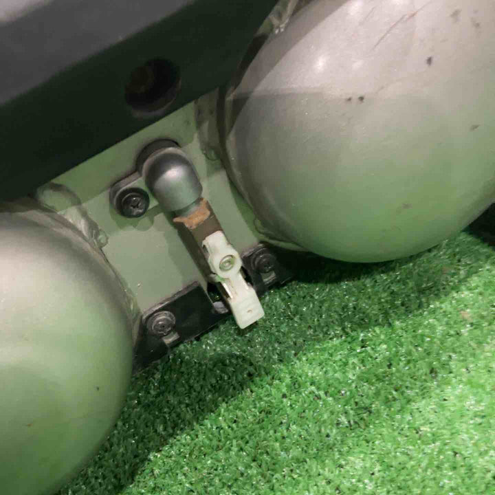 【店頭受取り限定】★マキタ(makita) エアコンプレッサー AC462XLH【川口店】