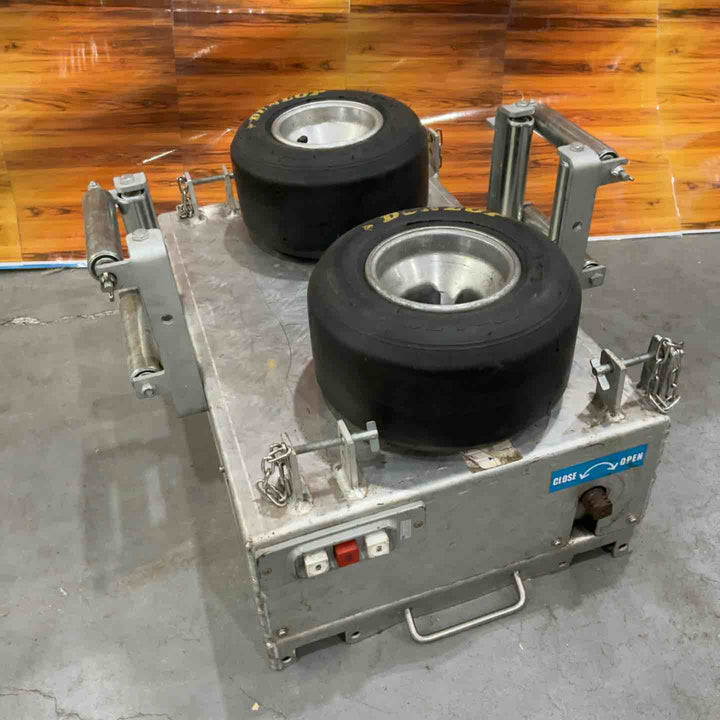 【店頭受取り限定】メーカー 型式不明 ケーブル送り機【川口店】