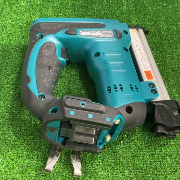 ☆マキタ(makita) コードレスタッカ ST420DZK【草加店】