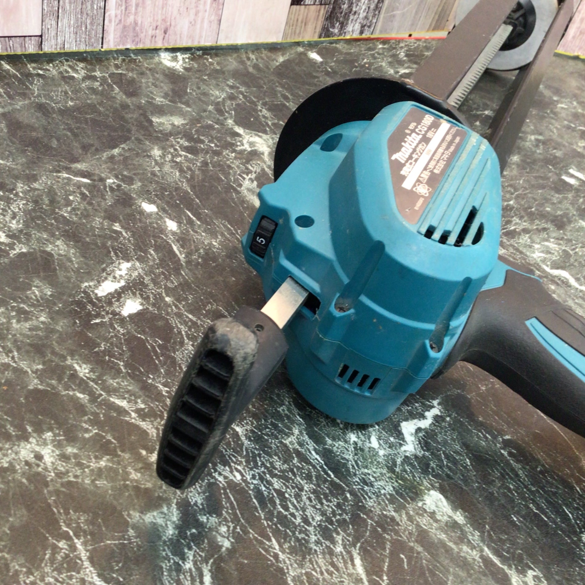 ☆マキタ(makita) コードレスコーキングガン CG180DZ【八潮店