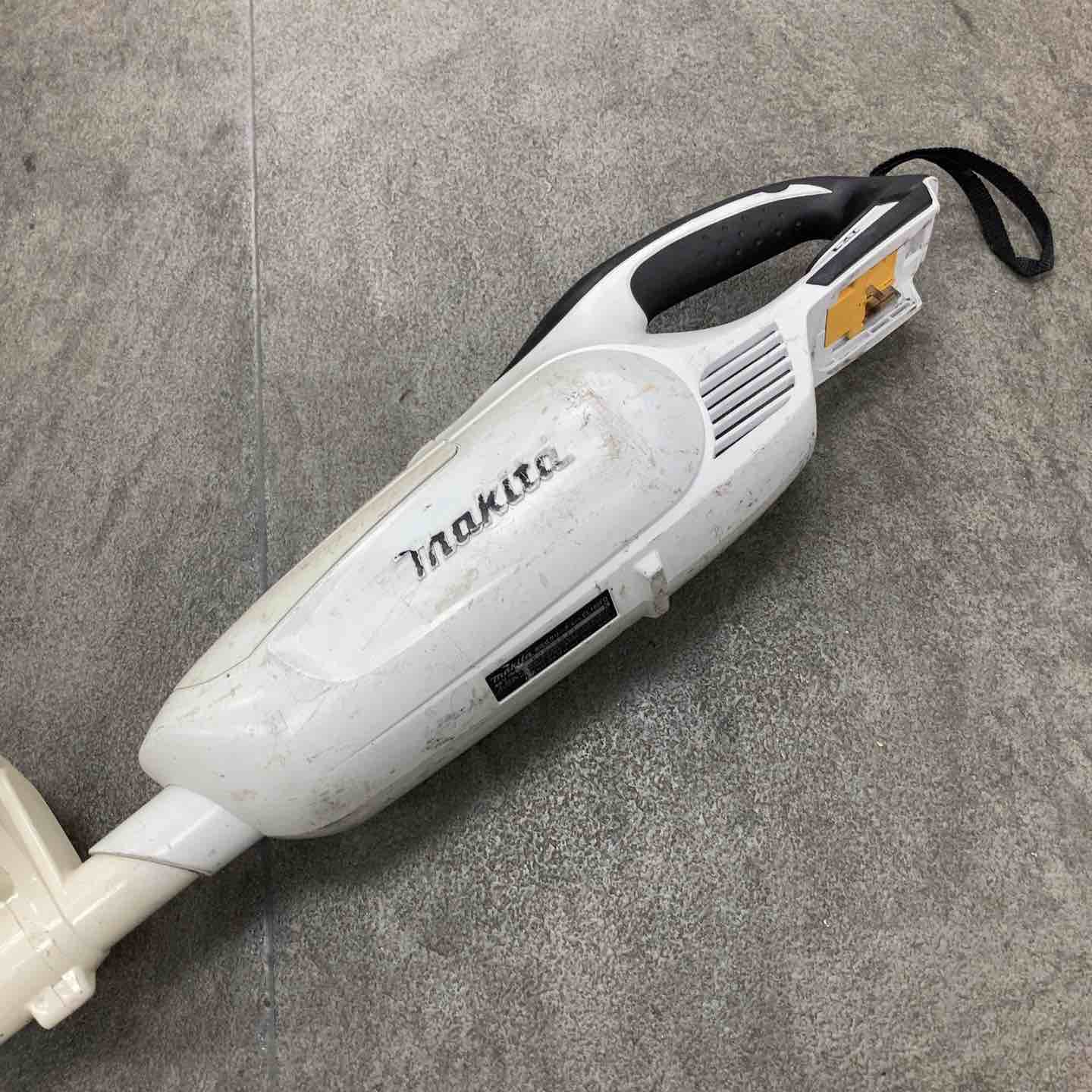 ☆マキタ(makita) コードレスクリーナ 18V CL182FDZW【川崎店