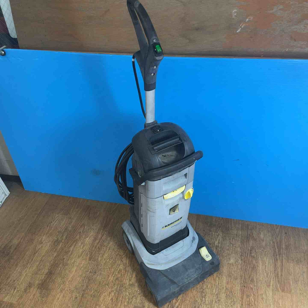 【店頭受取り限定】◇ケルヒャー(KARCHER) 床洗浄機 BR30/4C ※色褪せ傷汚多数あり タンクから水漏れあり※【岩槻店】