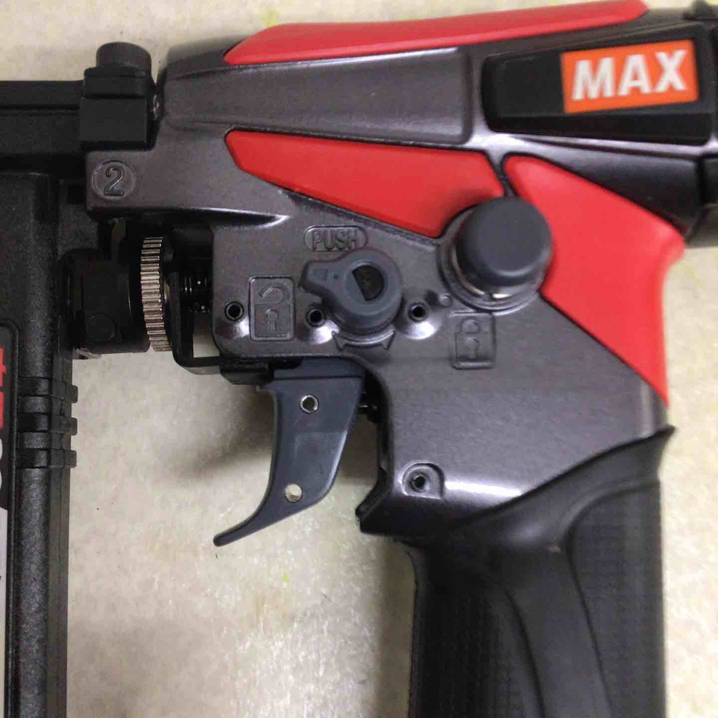 ☆マックス(MAX) 高圧フロアタッカー HA-38F4(D)【町田店】 – アクト