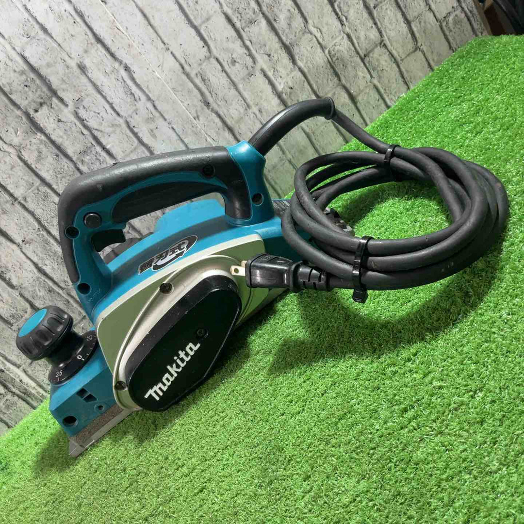 ☆マキタ(makita) 電気カンナ KP0800A 動作確認済【川口店】