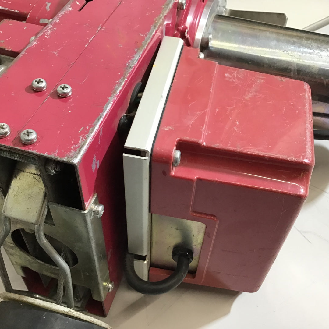 【中古品】★送料無料★トーヨーコーケン ベビーホイスト 100Kg 50ｍ 無線式リモコン付 SBH-950R 【戸田店】