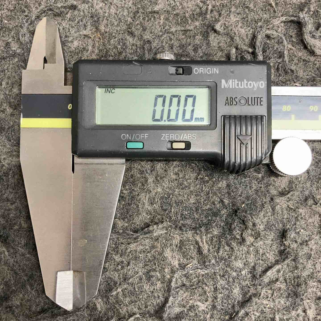 【中古品】 ミツトヨ/Mitutoyo デジマチックキャリパー デジタルノギス CD-30C 300mm 500-153 【鴻巣店】