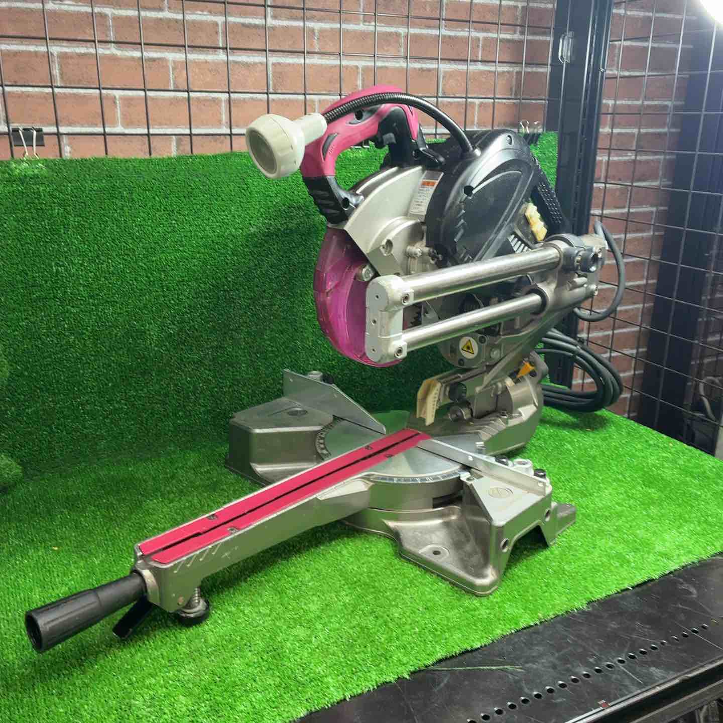 中古品】 ハイコーキ(HIKOKI ※旧:日立工機) 卓上スライド丸のこ C6RSHC