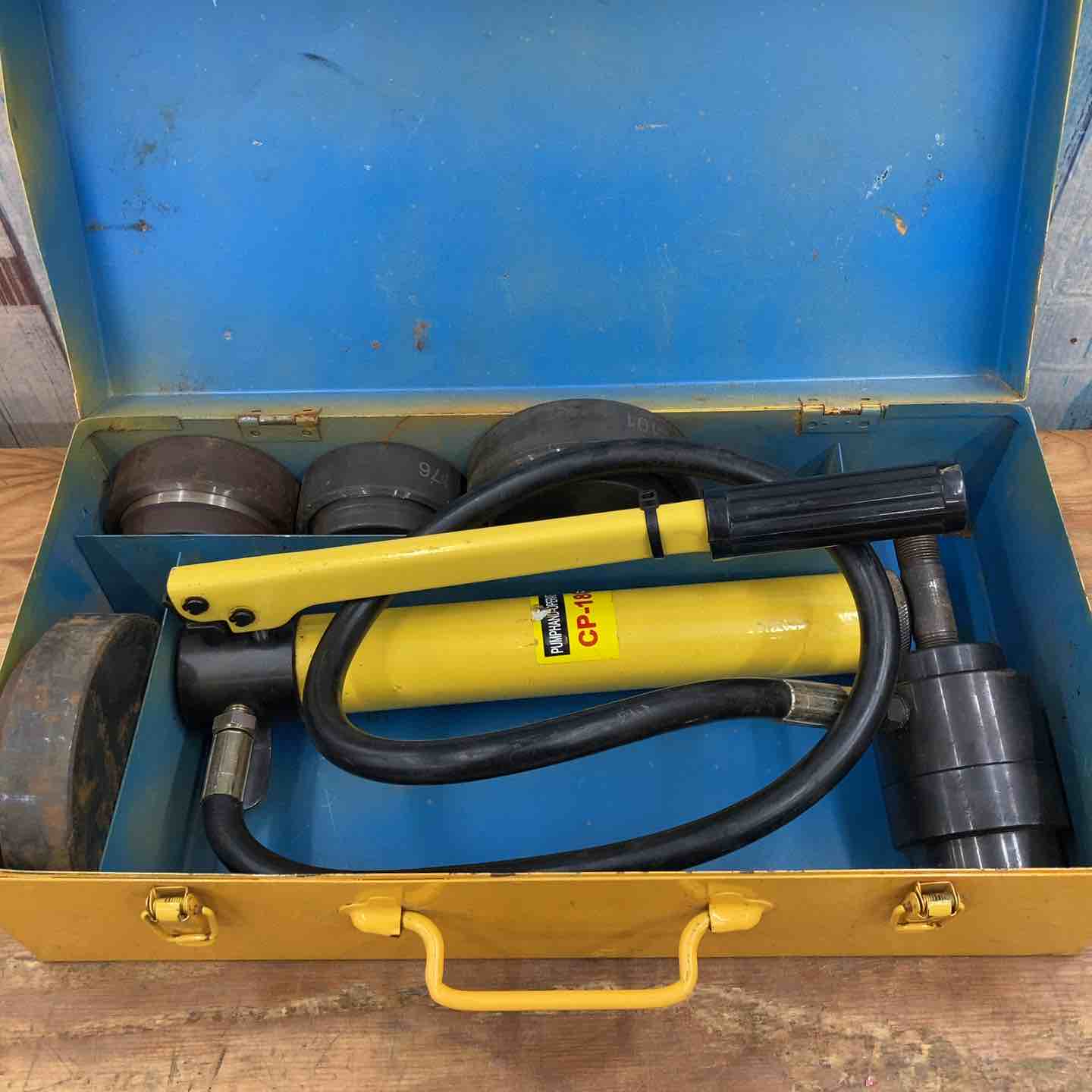 Bonvoisin 油圧パンチャー ノックアウトパンチャー 手動穴あけパンチ