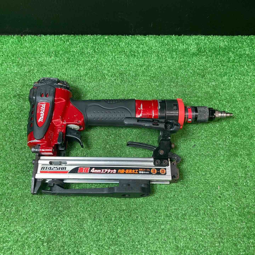 ◇マキタ(makita) 高圧エアタッカ AT425HAK【岩槻店】