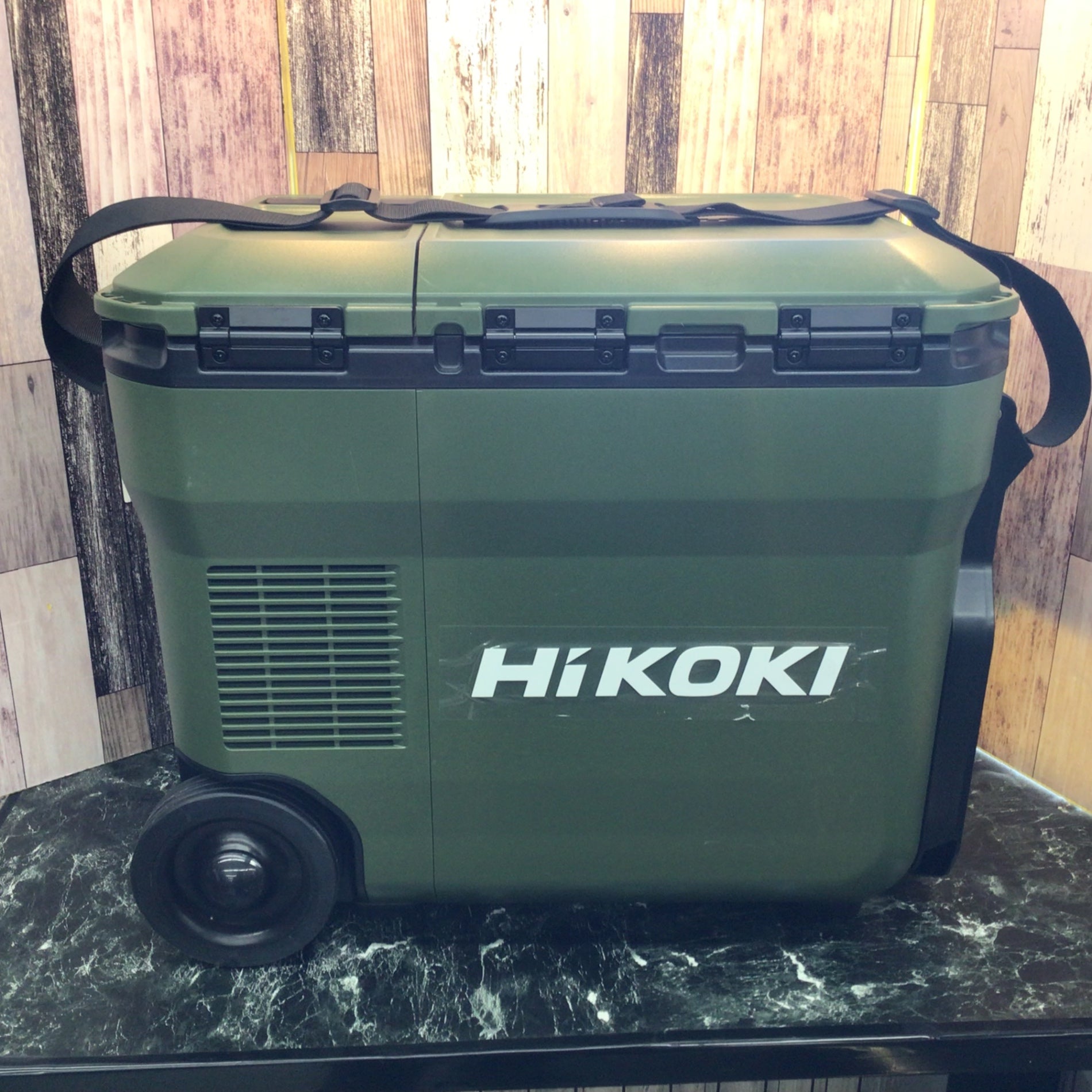 ★ハイコーキ(HIKOKI ※旧:日立工機) コードレス冷温庫 UL18DC(NMG)【八潮店】