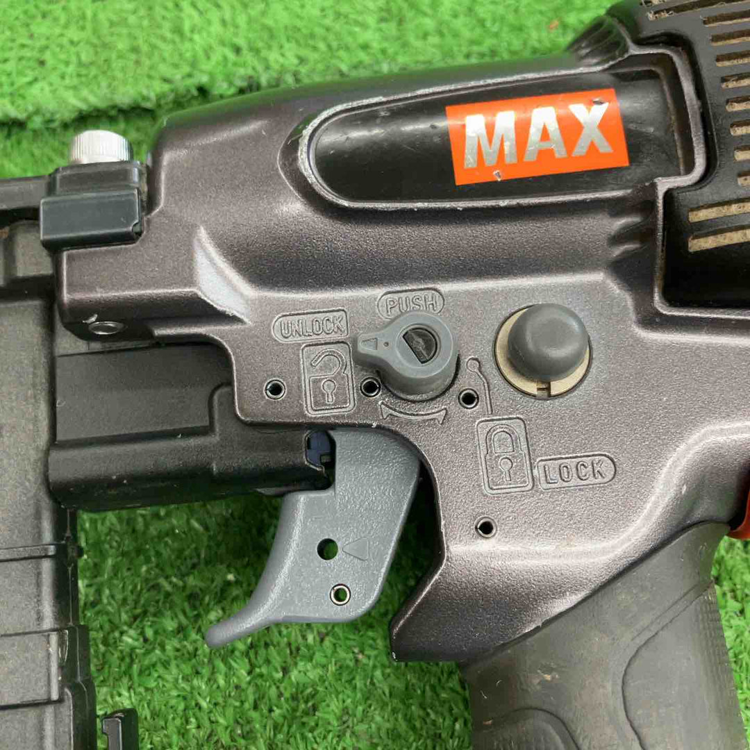 【中古品】 マックス/MAX 高圧フロアタッカ・HA-50F2(D)-G 【桶川店】